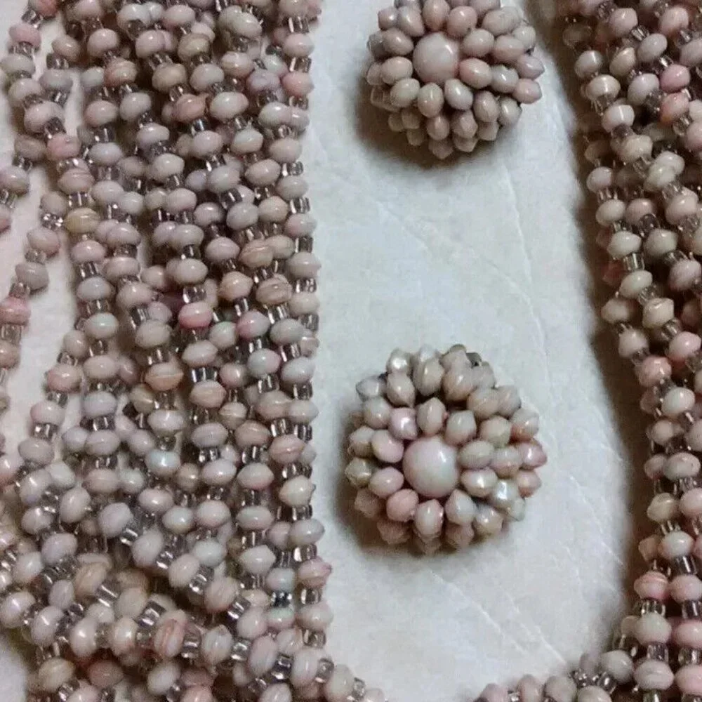 VINTAGE Hong Kong multi strand necklace / earrings set - Picture 11 of 13